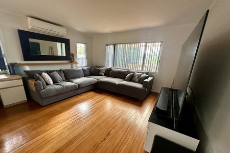 Photo of property in 66 Rimu Street, New Lynn, Auckland, 0600