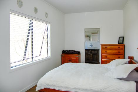 Photo of property in 1470 Oneriri Road, Kaiwaka, 0573