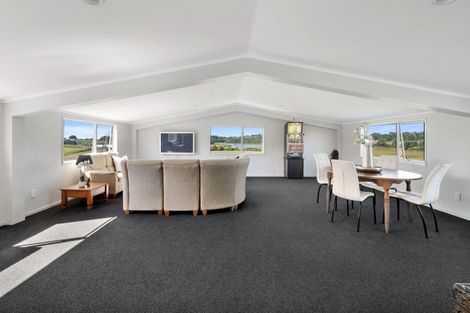 Photo of property in 141 Wades Road, Whitford, Howick, 2571