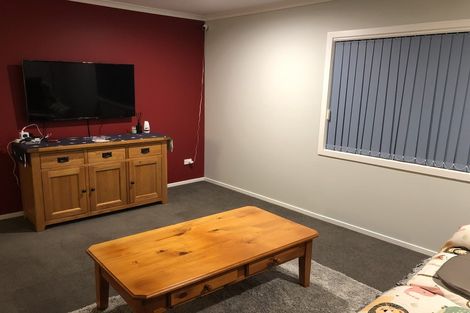 Photo of property in 4 Yusef Way, Levin, 5510