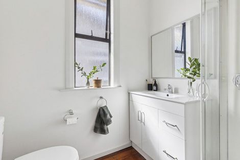 Photo of property in 59 Rotherham Terrace, Miramar, Wellington, 6022