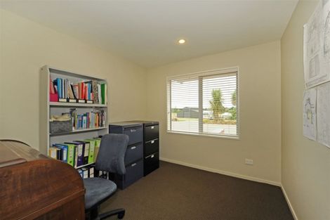 Photo of property in 3/1280 West Coast Road, West Melton, Christchurch, 7671