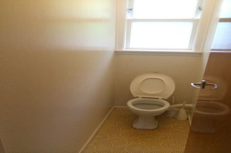 Photo of property in 2/54 Kings Crescent, Hutt Central, Lower Hutt, 5010