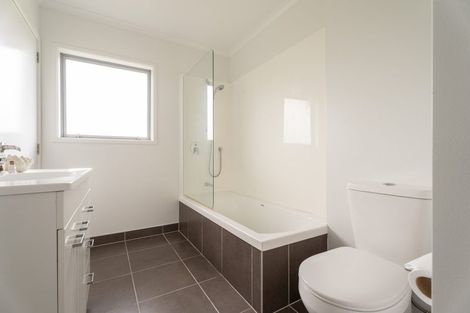 Photo of property in 4 Melksham Drive, Churton Park, Wellington, 6037