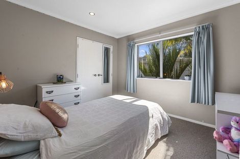 Photo of property in 36 Cape Vista Crescent, Pukekohe, 2120