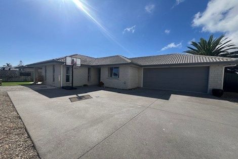Photo of property in 27d Emerald Shores Drive, Papamoa Beach, Papamoa, 3118