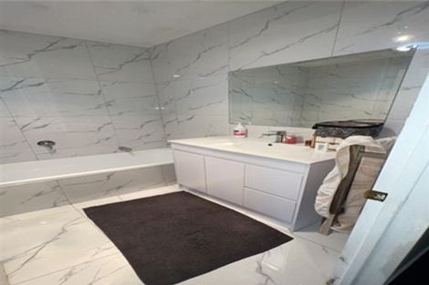 Photo of property in 14 Hawkley Close, Flat Bush, Auckland, 2019