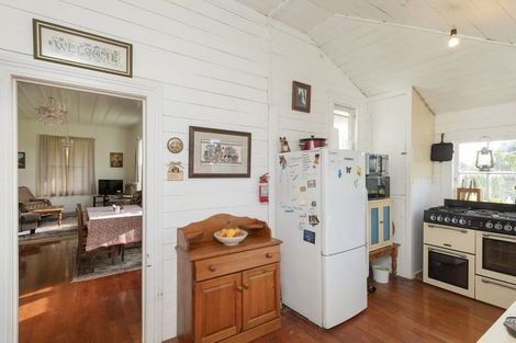 Photo of property in 5 Helyer Street, Ormond, Gisborne, 4071