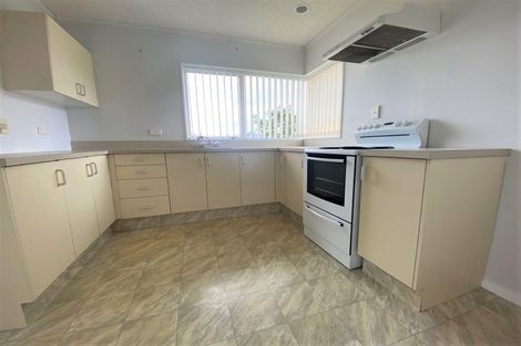 Photo of property in 77 Ariel Street, Stratford, 4332