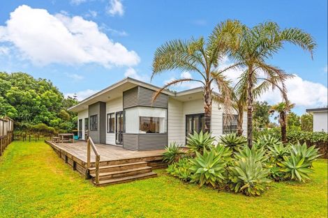 Photo of property in 146 Ocean Beach Road, Tairua, 3508