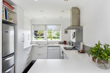 Photo of property in 437 Otumoetai Road, Otumoetai, Tauranga, 3110