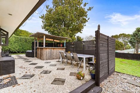 Photo of property in 14a Millbrook Road, Henderson, Auckland, 0612