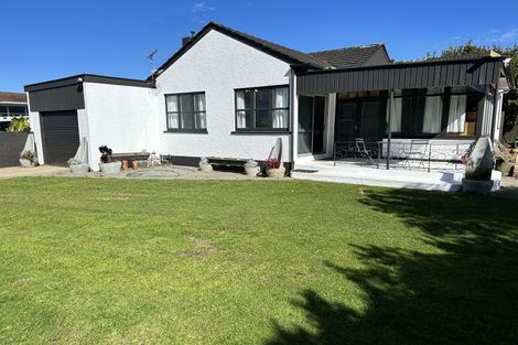 Photo of property in 12 Douglas Street, Hawera, 4610