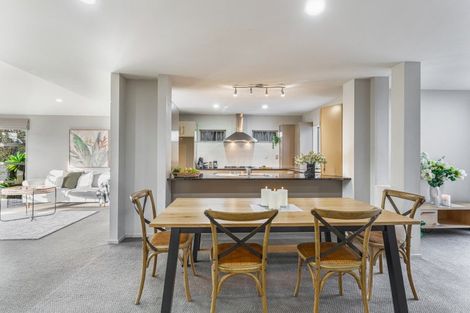 Photo of property in 17 Glen Bay Close, Pinehill, Auckland, 0632