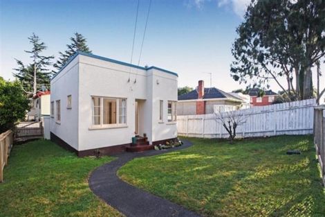 Photo of property in 19 Fowlds Avenue, Sandringham, Auckland, 1025