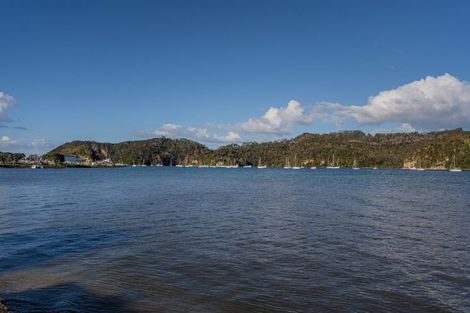 Photo of property in 96 Albert Street, Whitianga, 3510