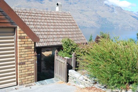 Photo of property in 28 Mckerrow Place, Sunshine Bay, Queenstown, 9300