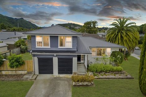 Photo of property in 3 Akron Grove, Totara Park, Upper Hutt, 5018