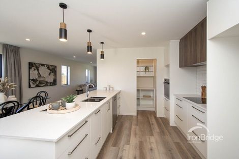 Photo of property in 21 Weaver Street, Woodend, 7691