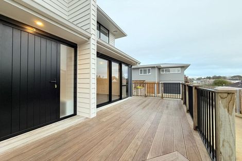 Photo of property in 30c Russell Road, Manurewa, Auckland, 2102