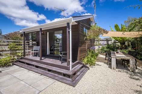 Photo of property in 15 Babbacombe Avenue, Otaki Beach, Otaki, 5512
