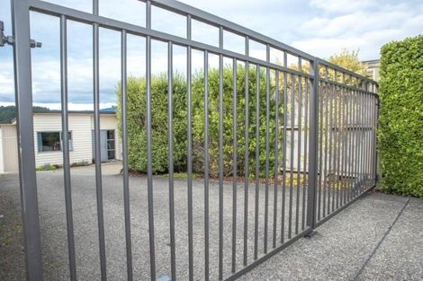 Photo of property in 29 Mcewen Crescent, Riverstone Terraces, Upper Hutt, 5018