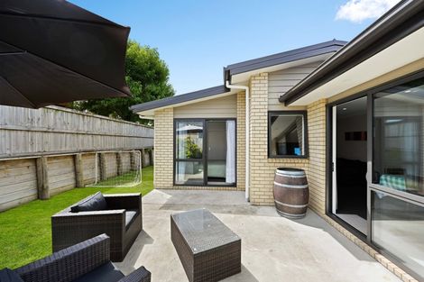 Photo of property in 44 Benjamin Avenue, Rototuna North, Hamilton, 3210