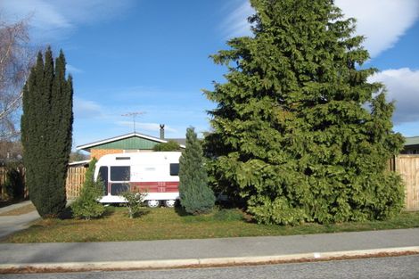 Photo of property in 64 Molyneux Avenue, Cromwell, 9310