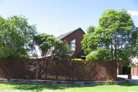 Photo of property in 32 Uppingham Crescent, Hillcrest, Auckland, 0627