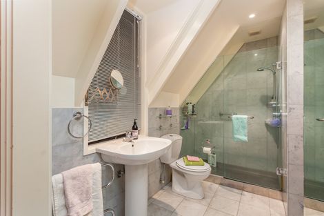 Photo of property in 39 Kohu Road, Titirangi, Auckland, 0604