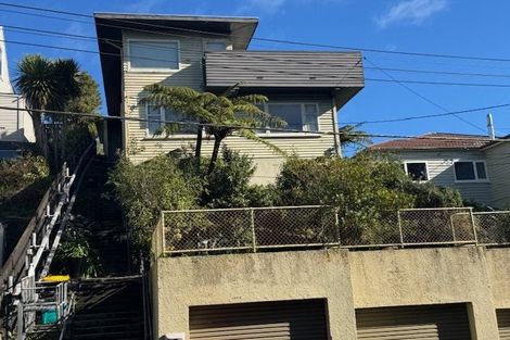 Photo of property in 11 Randwick Road, Northland, Wellington, 6012