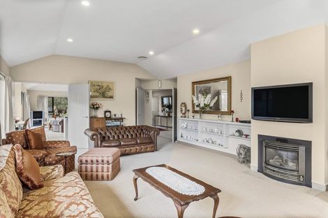 Photo of property in 29 Consort Close, Paraparaumu Beach, Paraparaumu, 5032