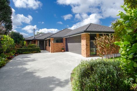 Photo of property in 16 Harbour View Road, Point Wells, Warkworth, 0986