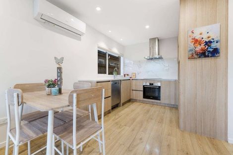 Photo of property in 61c Settlement Road, Papakura, 2110