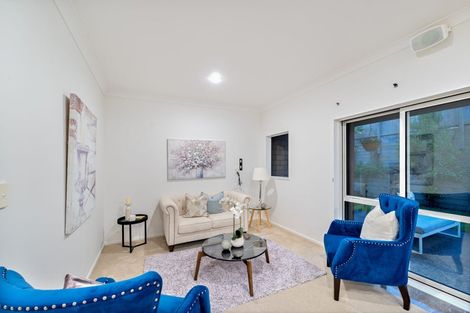 Photo of property in 16 Midhurst Avenue, Henderson, Auckland, 0612