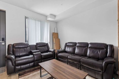 Photo of property in 90 Tarapuka Road, Westgate, Auckland, 0814