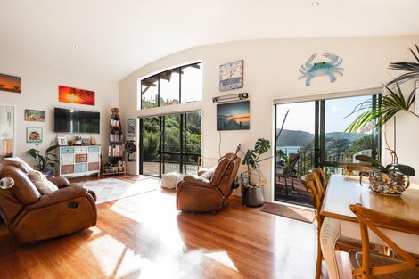 Photo of property in 8a Schoolhouse Bay Road, Kawau Island, 0920