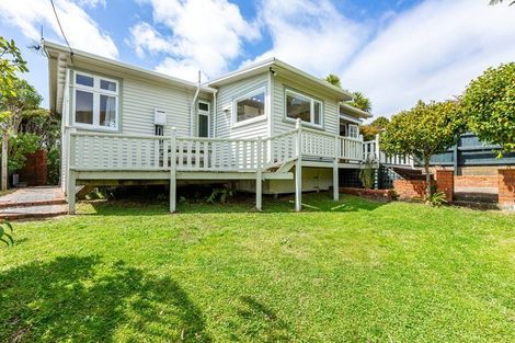 Photo of property in 98 Campbell Street, Karori, Wellington, 6012