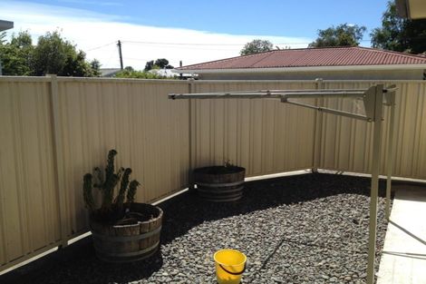 Photo of property in 8 Howard Road, Taradale, Napier, 4112