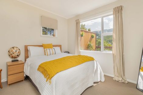 Photo of property in 51 Handyside Street, Tawa, Wellington, 5028