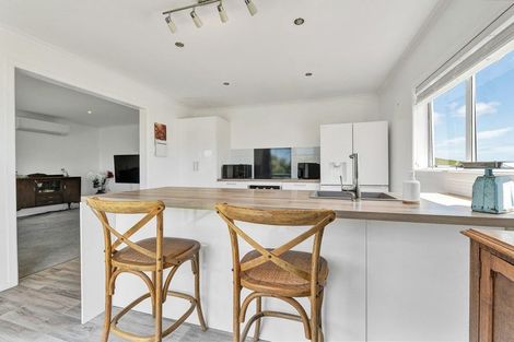 Photo of property in 282 Warea Road, Warea, New Plymouth, 4381