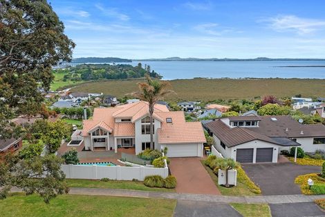 Photo of property in 32 Wiseley Road, Hobsonville, Auckland, 0618
