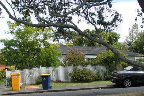 Photo of property in 1/7 Northumberland Avenue, Hauraki, Auckland, 0622