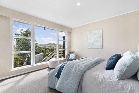 Photo of property in 6 Trebann Street, Paparangi, Wellington, 6037
