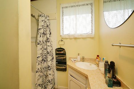 Photo of property in 25 Mauchline Street, Wallacetown, 9816