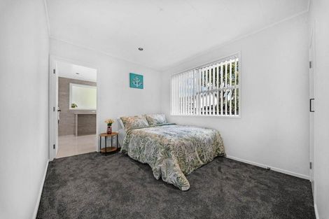 Photo of property in 38 Hope Farm Avenue, Pakuranga Heights, Auckland, 2010