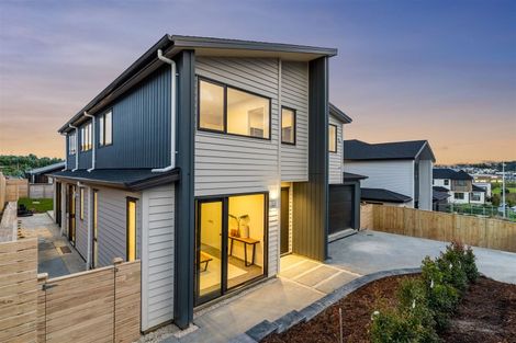 Photo of property in 30 Longshore Drive, Long Bay, Auckland, 0630