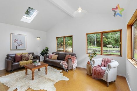 Photo of property in 34 Jocelyn Crescent, Pinehaven, Upper Hutt, 5019