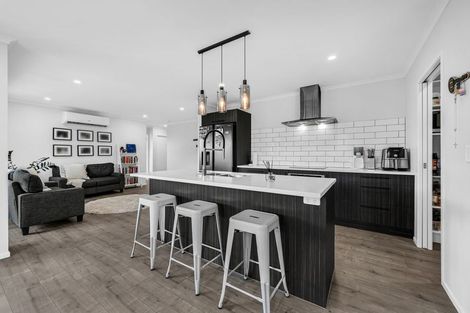 Photo of property in 58 Peacock Place, Pokeno, 2402