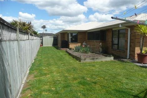 Photo of property in 17 Farringdon Avenue, Rototuna North, Hamilton, 3210